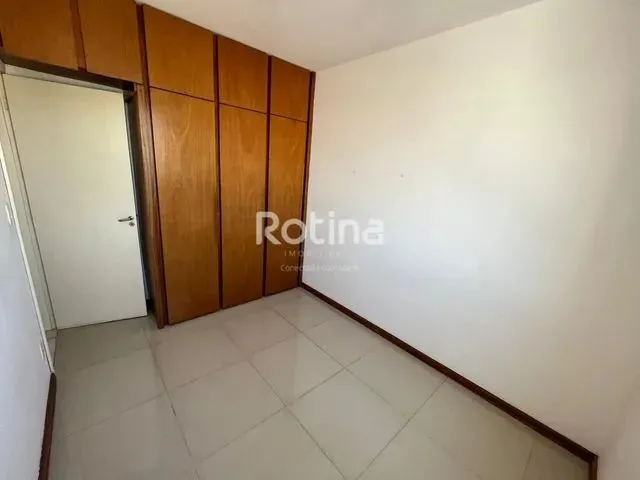 Imagem 11: Apartamento para Alugar, 3 Quartos, 1 Suíte, 1 Vaga, Osvaldo Rezende - Uberlândia/Mg