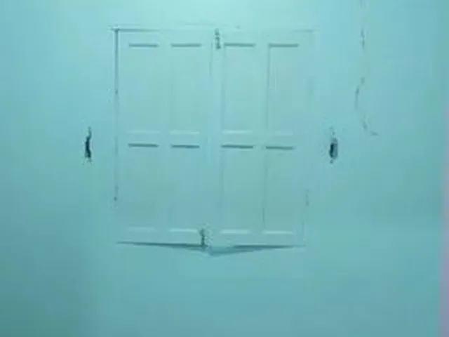 Imagem: A casa possui 2 Dormitórios, 1 Banheiro, 1 Vaga na garagem