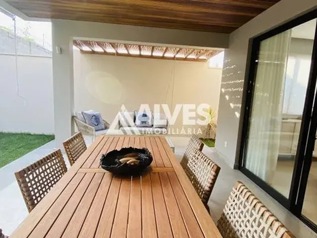 Imagem 15: Casa com 3 Quartos Sendo 1 Suíte Master com Closet em Condomínio