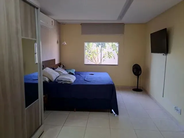 Imagem: Casa com Piscina no Bairro Condomínio das
