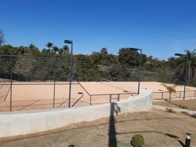 Imagem: Lote / Terreno À Venda em Contagem