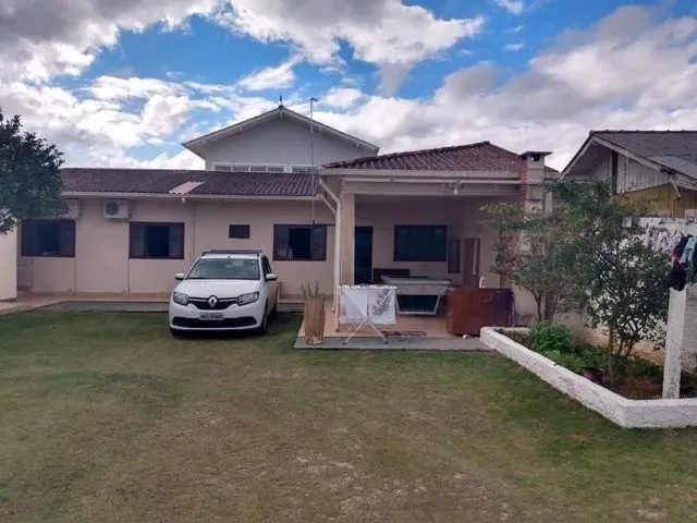 Imagem: Casa Temporada na Praia da Pinheira (Leia