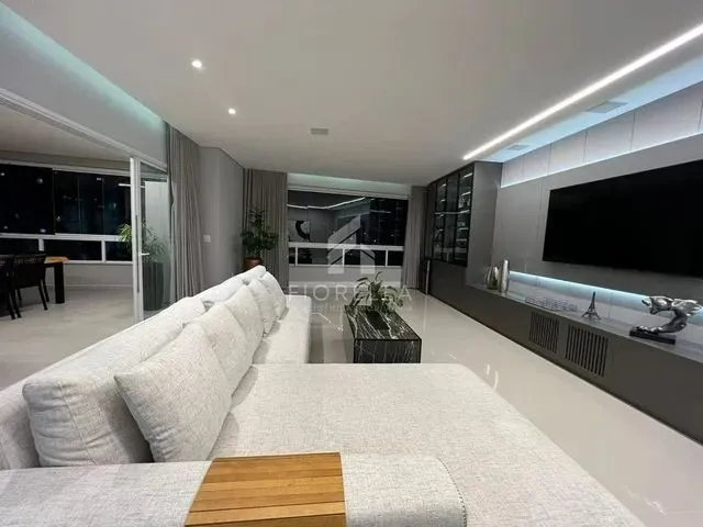 Imagem: Cobertura Luxuosa com 3 Dormitórios, Sendo
