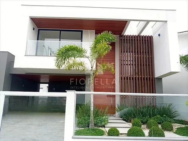 Imagem: Casa com 03 Dormitórios 03 Suítes no Bairro