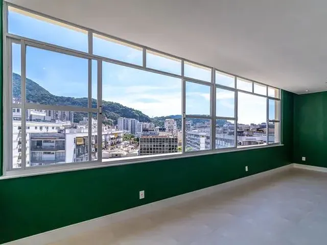 Imagem 3: Apartamento em Edifício Tradicional e Sofisticado 224 Metros Quadrados com 3 Quartos Em