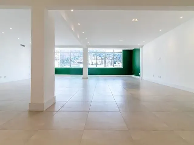 Imagem 5: Apartamento em Edifício Tradicional e Sofisticado 224 Metros Quadrados com 3 Quartos Em