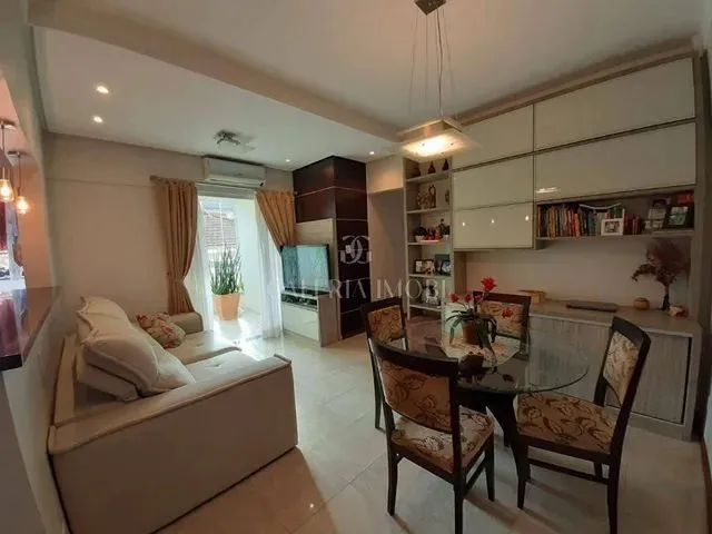Imagem: Apartamento com 2 Dormitórios, Suíte