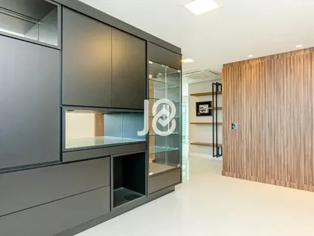 Imagem 3: Cobertura com Piscina 4 Suítes e 5 Vagas Cobertura com Piscina, 4 Suítes e 5 Vagas - J8