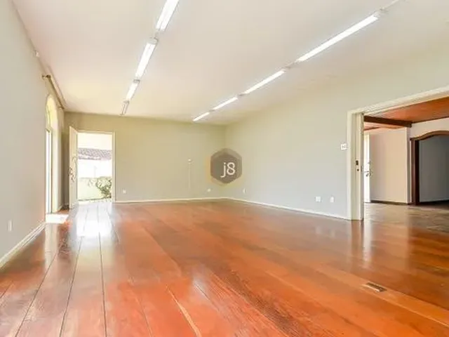 Imagem 14: Casa Comercial no Centro Cívico com 6 Vagas Casa Comercial no Centro Civico com 6 Vagas