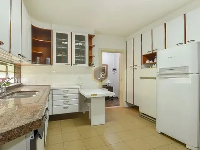 Imagem 4: Casa Comercial no Centro Cívico com 6 Vagas Casa Comercial no Centro Civico com 6 Vagas