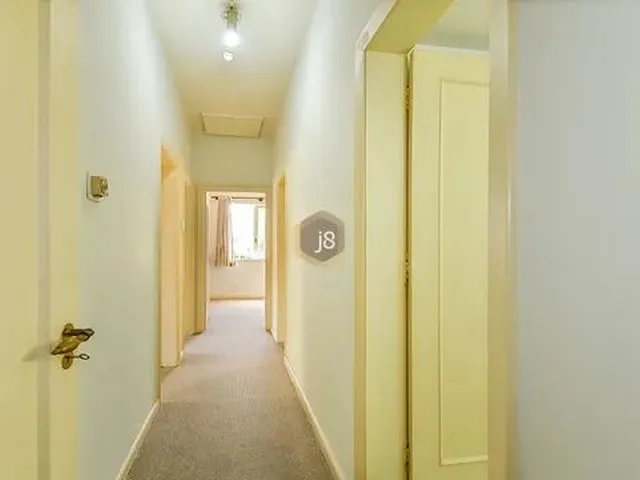 Imagem 3: Casa Comercial no Centro Cívico com 6 Vagas Casa Comercial no Centro Civico com 6 Vagas