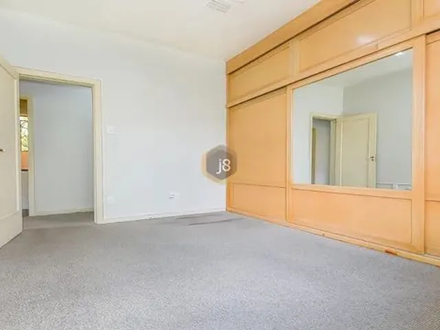 Imagem 10: Casa Comercial no Centro Cívico com 6 Vagas Casa Comercial no Centro Civico com 6 Vagas