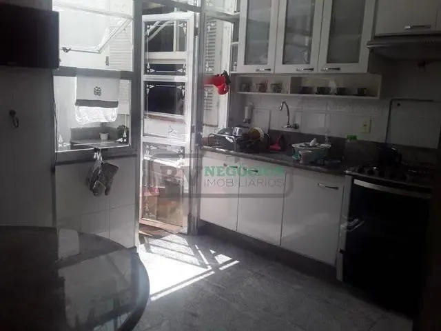 Imagem 4: Casa a Venda com 195 Metros Coml e Ou Resid com 4 Quartos em Mariano Procópio - Juiz de F