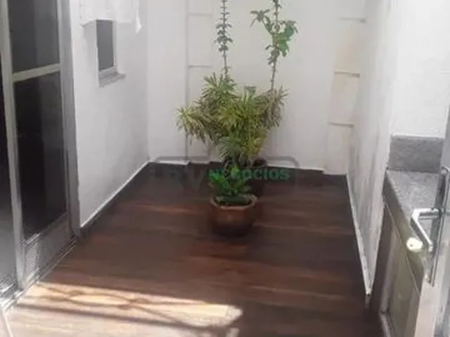 Imagem 3: Casa a Venda com 195 Metros Coml e Ou Resid com 4 Quartos em Mariano Procópio - Juiz de F