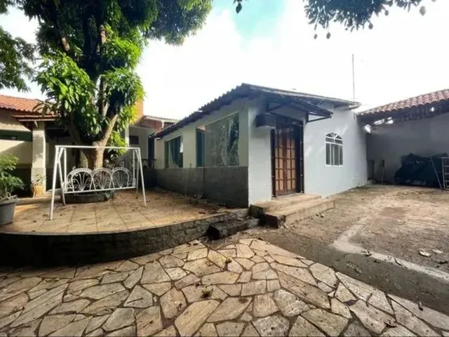 Imagem: Casa de 2 Quartos na Área Nobre da Vicente
