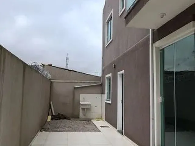 Imagem 4: Triplex 3 Quartos, 2 Banheiros, 1 Lavabo, Cozinha com Sala Conjugada no Sitio Cercado