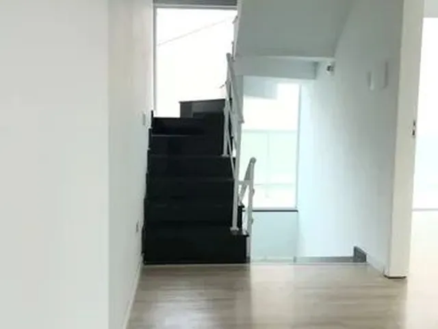 Imagem 15: Triplex 3 Quartos, 2 Banheiros, 1 Lavabo, Cozinha com Sala Conjugada no Sitio Cercado
