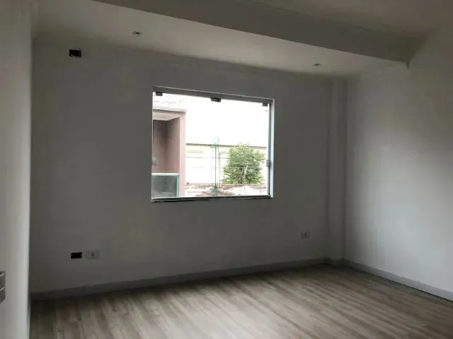 Imagem 10: Triplex 3 Quartos, 2 Banheiros, 1 Lavabo, Cozinha com Sala Conjugada no Sitio Cercado