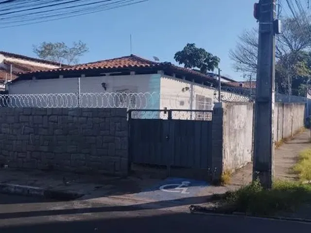 Imagem: 54858 - Casa Comercial - Rua Magalhes Filho