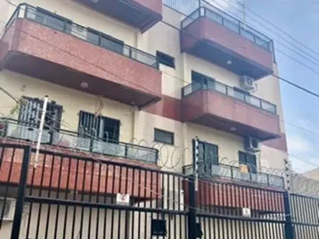 Imagem: Apto de 1/4 - Prédio de Escada - Bairro