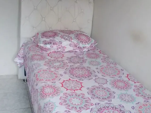 Imagem: Alugo Quarto