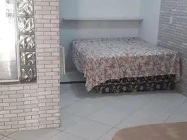 Imagem: Alugo Suíte com Mobília