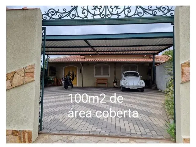 Imagem: A casa possui 5 Dormitórios, 5 Banheiros, 5 Vagas na