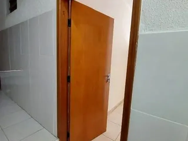 Imagem: Aluga-Se Kitnet no Centro, Rua Barcelos