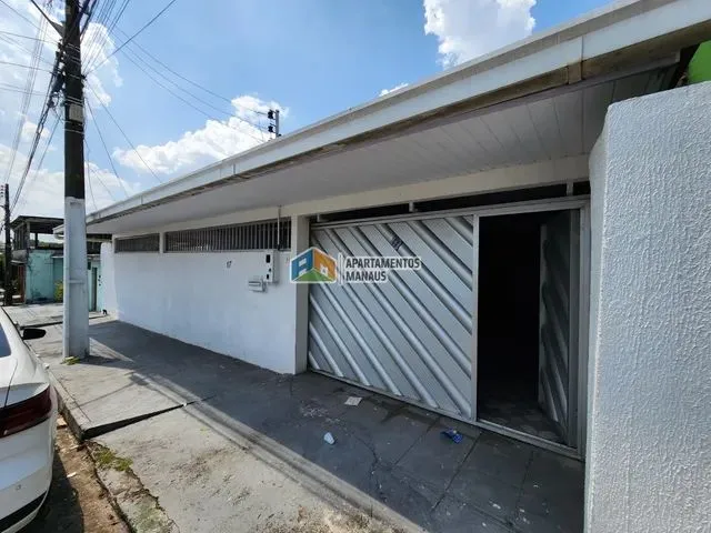 Imagem 1: Casa Cj. Castelo Branco - 3 Quartos (2 Suítes) - Parque 10 de Novembro