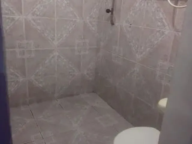 Imagem 2: Aluga-Se Quarto Quarto com aluguel por R$350 /mês