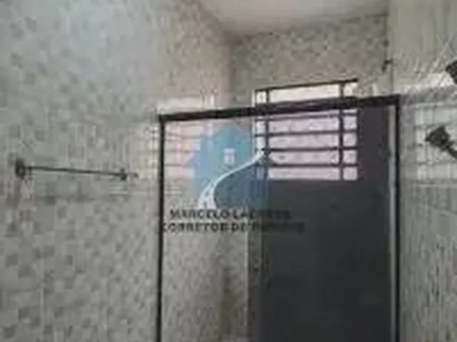 Imagem 11: São Jorge. Alugo Casa com 250M2, 3 Quartos Sendo 1 Suite, Sala para 2 Ambientes e 2