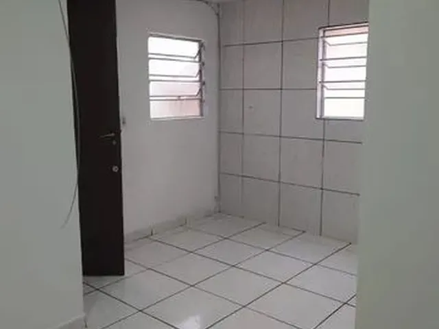 Imagem: Alugo Kitinete Pinheirinho