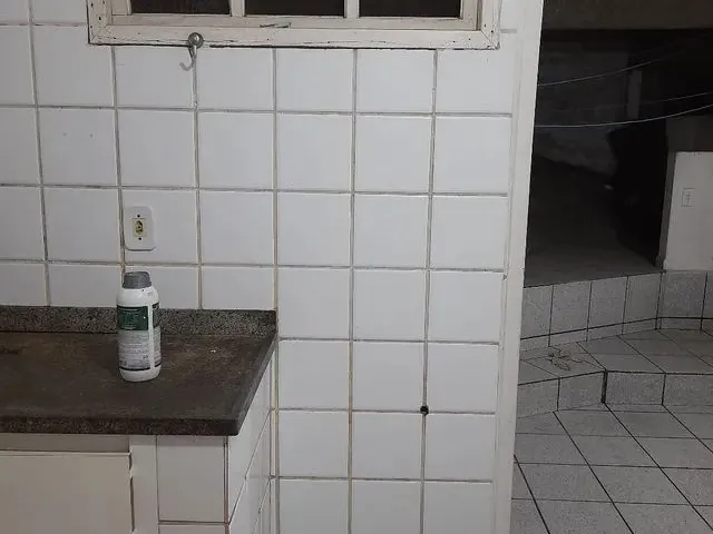 Imagem 4: Casa de 1 Quarto, Sala, Área de Serviço Grandes