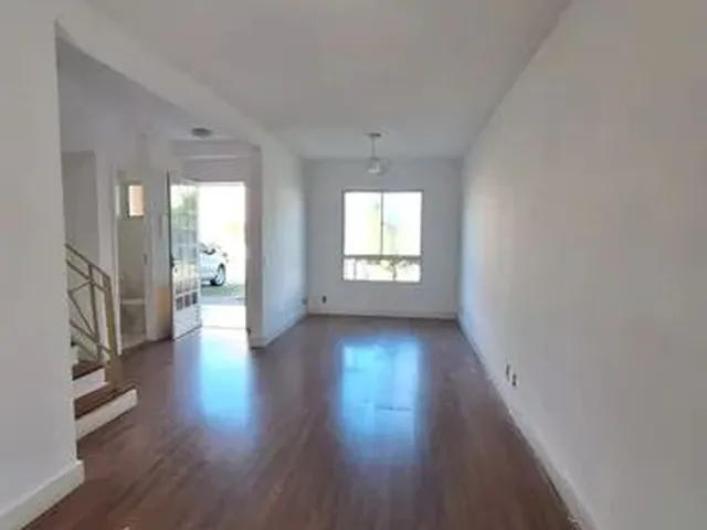 Imagem 3: Casa Duplex de Condomínio para Aluguel com 86 Metros Quadrados com 3 Quartos