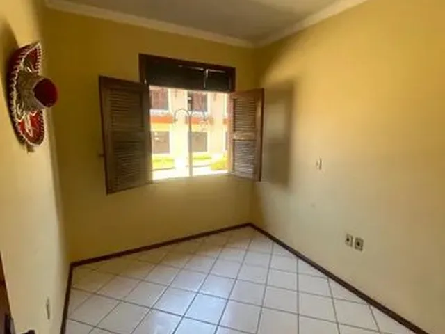 Imagem: Apartamento para Aluguel com 3 Quartos em