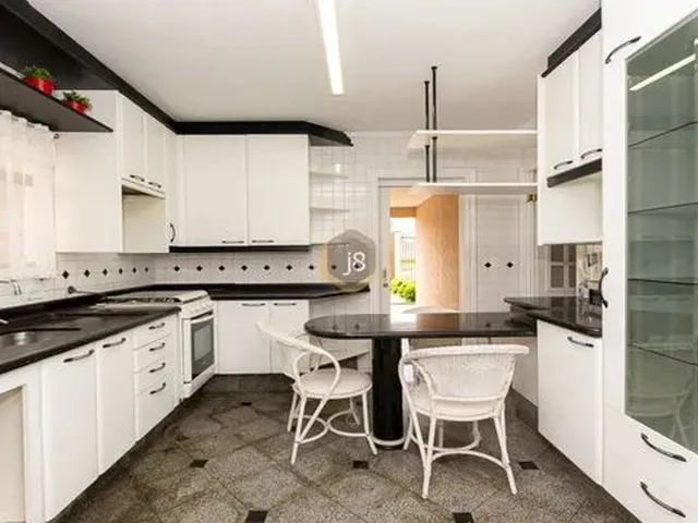 Imagem 14: Casa com 4 Dormitórios no Água Verde - J8 Casa com 4 Dormitórios no Água Verde - J8
