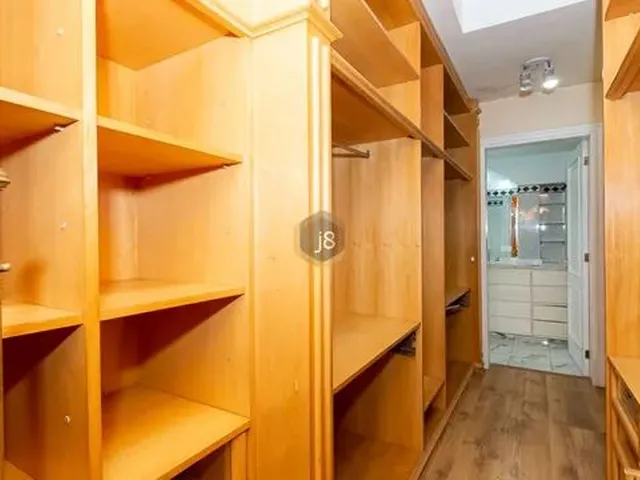 Imagem 2: Casa com 4 Dormitórios no Água Verde - J8 Casa com 4 Dormitórios no Água Verde - J8