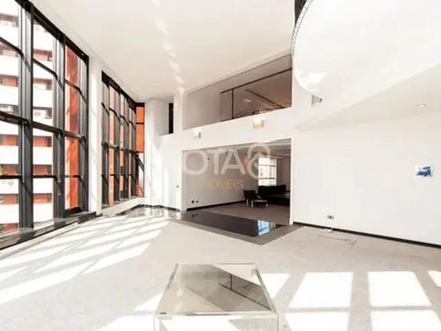 Imagem 13: Duplex com 5 Dormitórios e Muita Exclusividade no Batel Duplex com 5 Dormitórios No