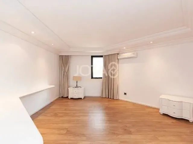 Imagem 4: Duplex com 5 Dormitórios e Muita Exclusividade no Batel Duplex com 5 Dormitórios No