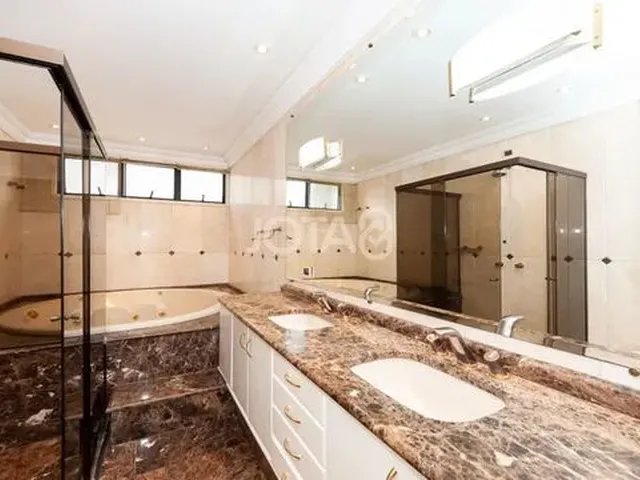 Imagem 12: Duplex com 5 Dormitórios e Muita Exclusividade no Batel Duplex com 5 Dormitórios No