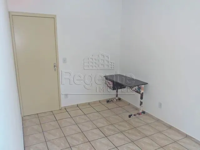 Imagem 2: Apartamento de Três Quartos na Trindade