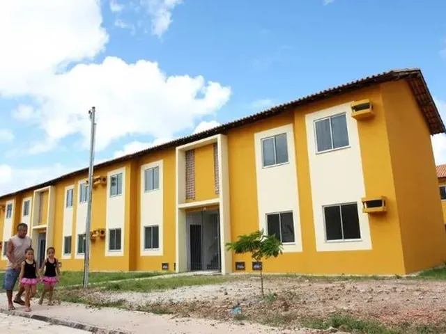 Imagem: Ga)Conquiste Sua Casa Própria Casas Sobrepostas