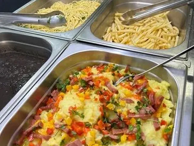 Imagem: Restaurante Funcionando e Faturando
