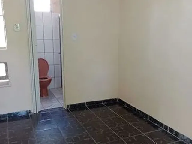 Imagem 7: Alugo Excelente Kitnet na Pedreira com Garagem