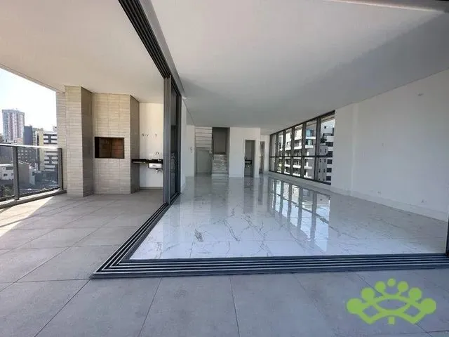 Imagem: O apartamento na cobertura possui 3 Dormitórios, 3