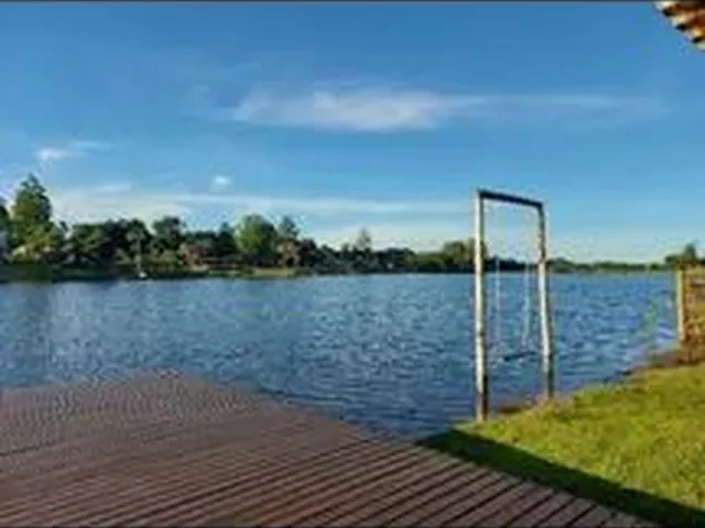 Imagem: Chacara na Beira do Lago a 8Km da Cidade