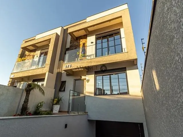Imagem 2: Excelente Sobrado Triplex com 182M2