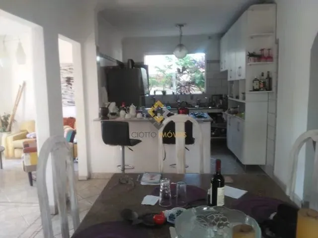 Imagem: Belo Horizonte - Casa Padrão - santa Rosa