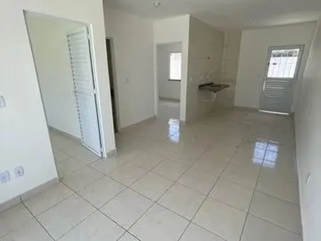 Imagem 8: Casa para Venda Possui 77 Metros Quadrados com 2 Quartos em Centro - Caucaia - Ce