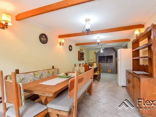 Imagem 2: Casa com 5 Dormitórios À Venda, 485 M² por R$ 1.970.000,00 - Ahú - Curitiba/Pr